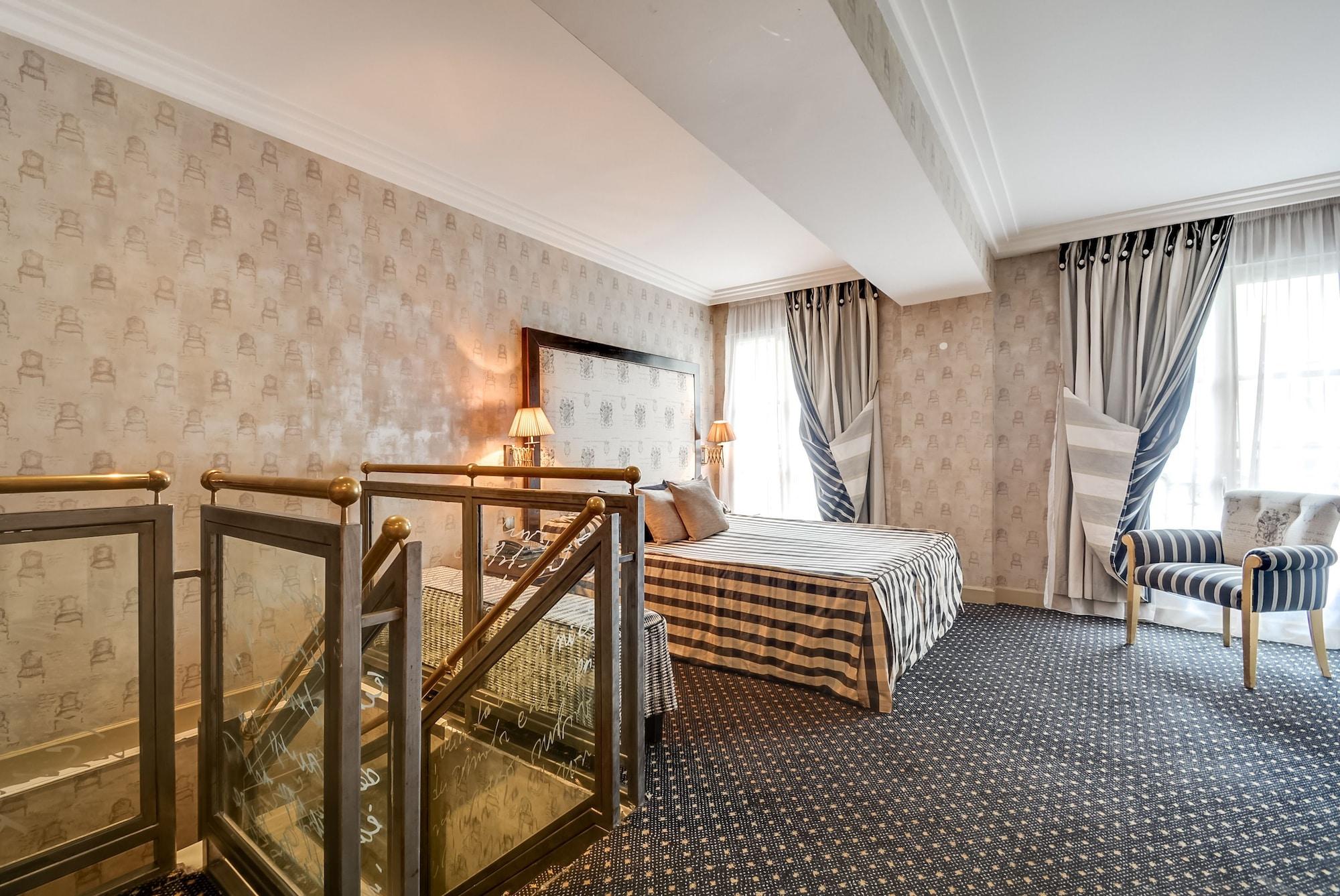 Lutèce Port Royal 4* Parigi